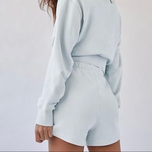 Tna Aritzia High Waisted Airy Fleece Sweatshorts